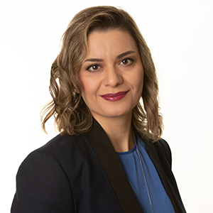  Maryam Ghasemaghaei